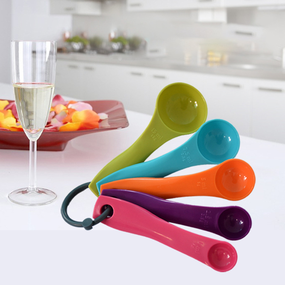 5-Piece Colorful Salt Oil Spoo - Kitchen Baking Kit 评论和价格